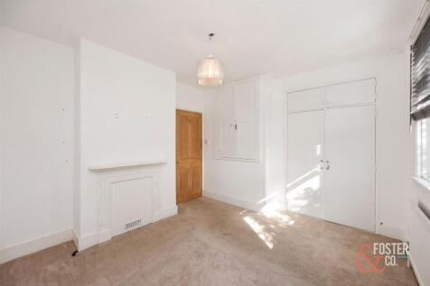 Cuckfield Road, 125-003.jpg