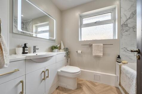 For Sale by Aspire Residential | Murfield Road