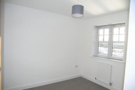 6 Unsworth Way photo 5
