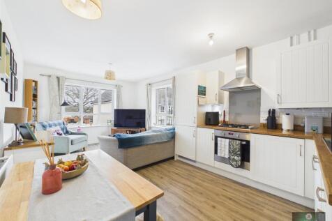 Lounge/Kitchen-Dining Room