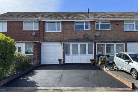 Pinewood Drive Woodgate Birmingham 2.jpg
