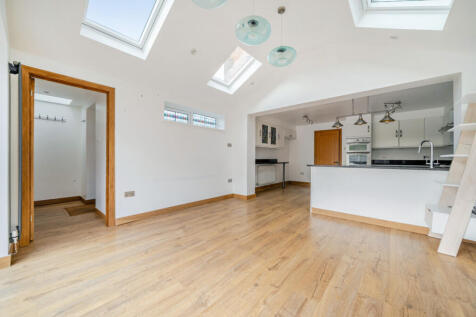 1386340-9-6929baa...