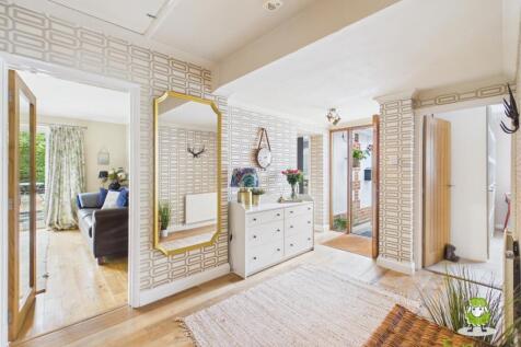 EweMove Estate Agents 