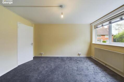 Mayfield Court 7 (9) living room 2.jpg