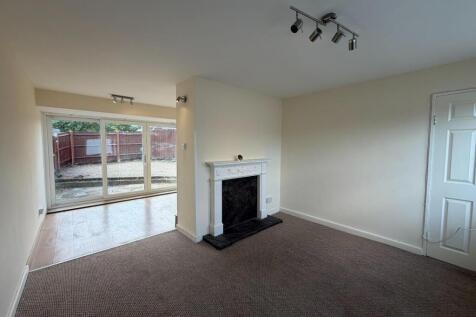 Avon Drive, Northampton NN5 photo 5