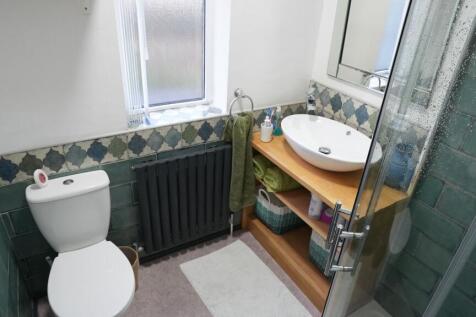 Upstairs bathroom