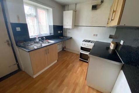 East Grange Road, Leeds, West Yorkshire, LS10 photo 4
