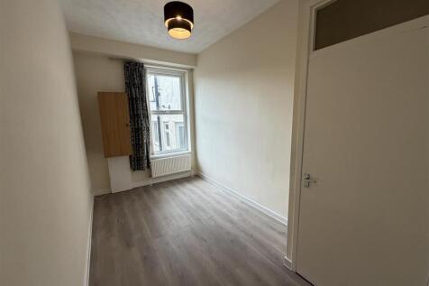 Withens Lane, Wallasey photo 5