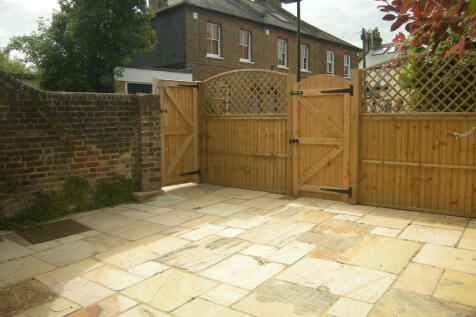 St Marks Road, Windsor, SL4 3BD photo 3