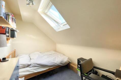 Flat 2C 43 Springhill Court_-7.jpg