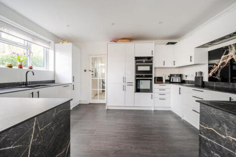 1408324-8-6989bb1...