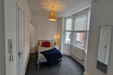 Room 5 (7)