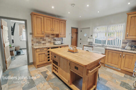 Sandbach, CW11 - property photo