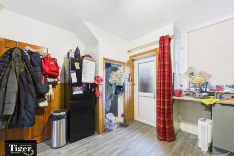 CAM02176G0-PR0778...