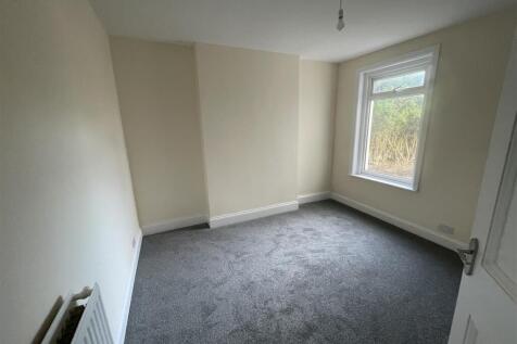 Charminster, Bournemouth photo 4
