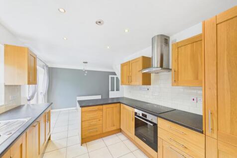 Queens Road, Vicars Cross, Chester, CH3 photo 5