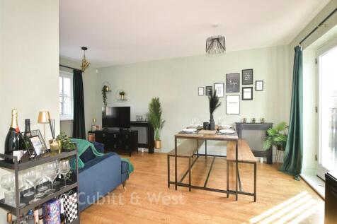 Lounge/ Kitchen /Dining Room.