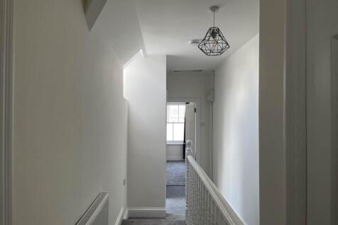 3 14 Claremont Rd (4