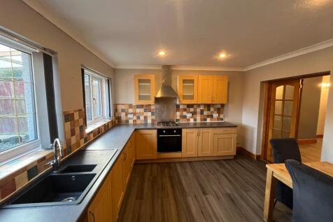 Eldon Street, Winshill, Burton upon Trent, DE15 photo 2