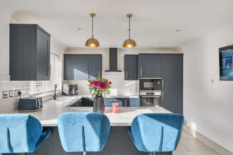 137447124690a251d66d93