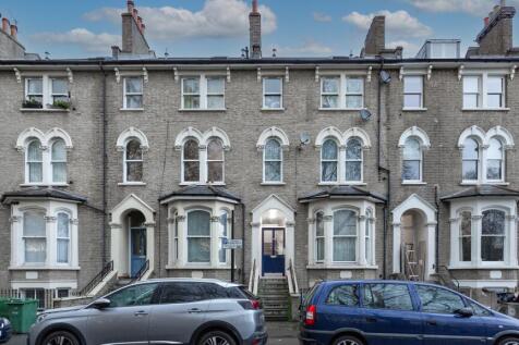 Flat E, 13 Villa Road, Brixton, London, SW9 7ND