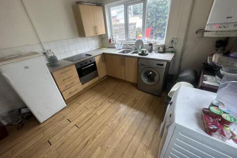 5 bedroom Terraced for sale