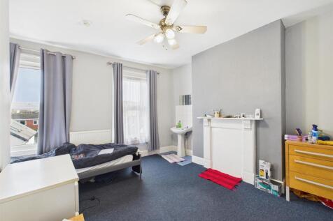 4- HMO and Building Plot for Auction, Southville.j