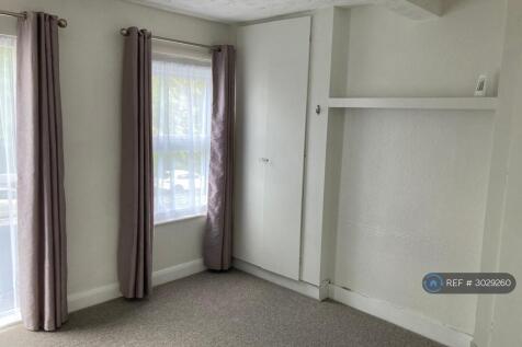 North Approach, Watford, WD25 photo 3