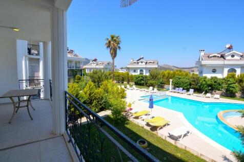 Lounge Balcony