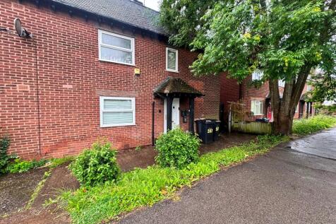 1 BEDROOM FLAT
AVAILABLE END OF JUNE