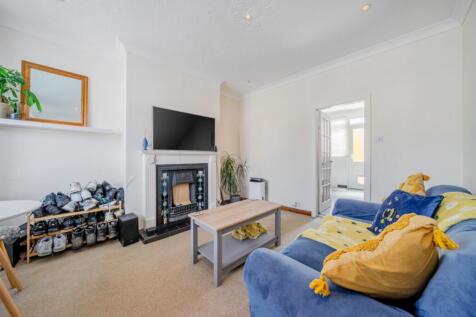 EweMove Harrogate Living Room