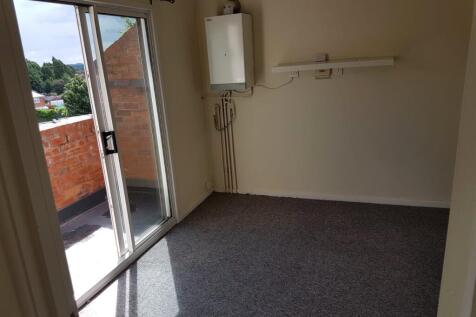 Bloxwich Road, Walsall, West Midlands, WS2 photo 3