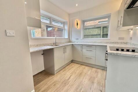 Florence Close, Bedworth, CV12 photo 4
