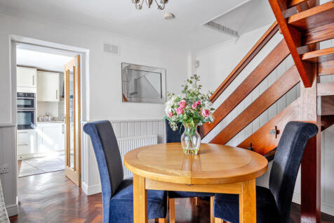 1289200-6-683982d...