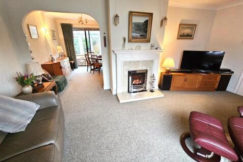 Lounge and Dining.jpg