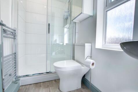Chillingham Road, Newcastle Upon Tyne, NE6 photo 5