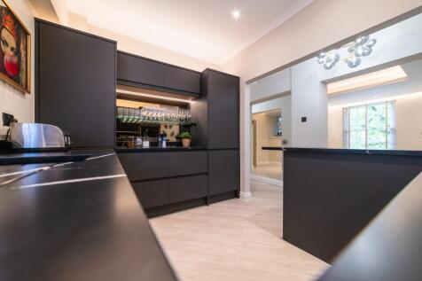 Award-winning Media team on EVERY Listing_4