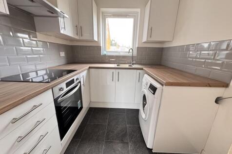 Riley Crescent, Penn, Wolverhampton photo 5