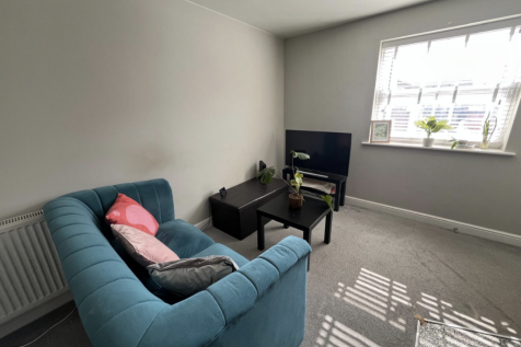 3 Robey Court - Living Area (2).png