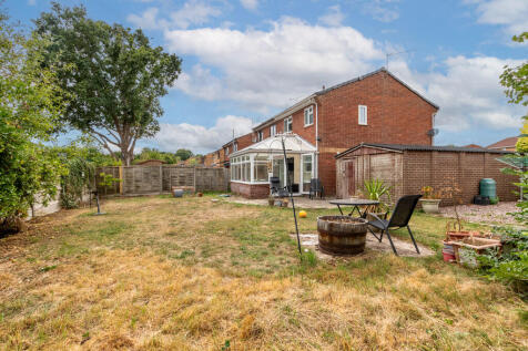 6 Chelmsford Driv...