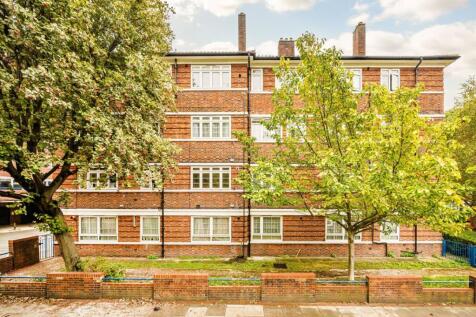 Studio flat on St. Olaves Estate, Druid Street, £1,500/mo
