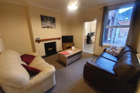 27/28 - Moor Street - Student House photo 3