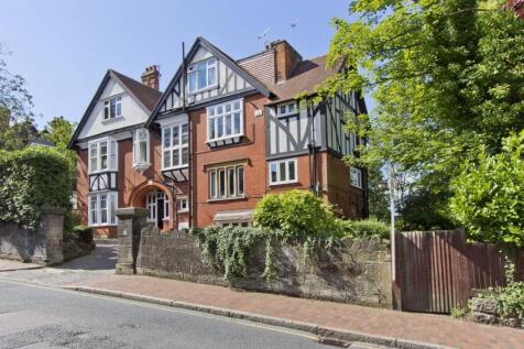 1 Bed Unfurnished Flat