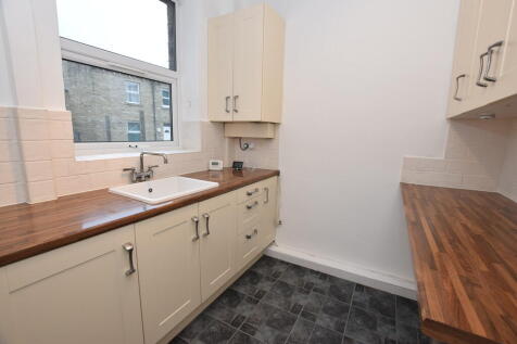 Pickford Street, Milnsbridge photo 3