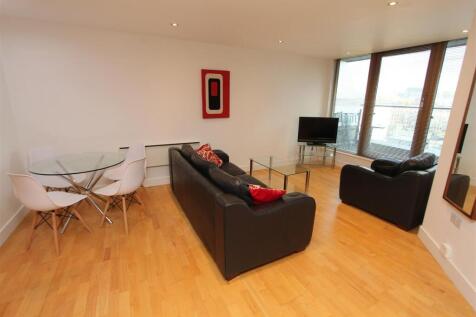 Living Room2.JPG