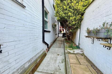 Side path to garden