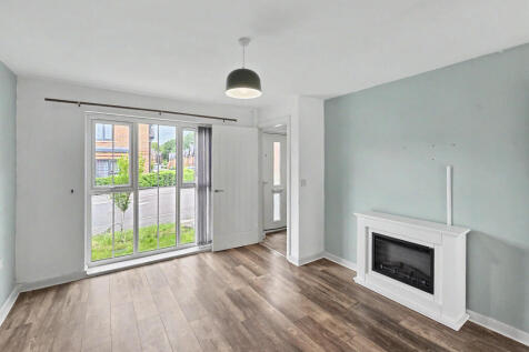 Lodgeside Avenue, Prestwich, Bury photo 3