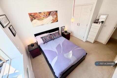 Master Bedroom Photo 1
