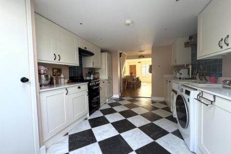 Kitchen.jpeg
