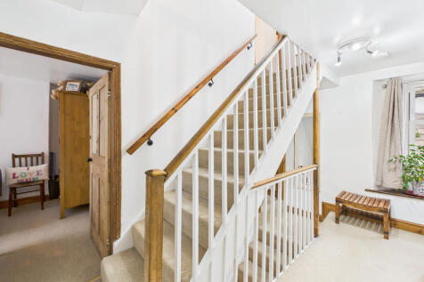 CAM05627G0-PR0022-STILL013